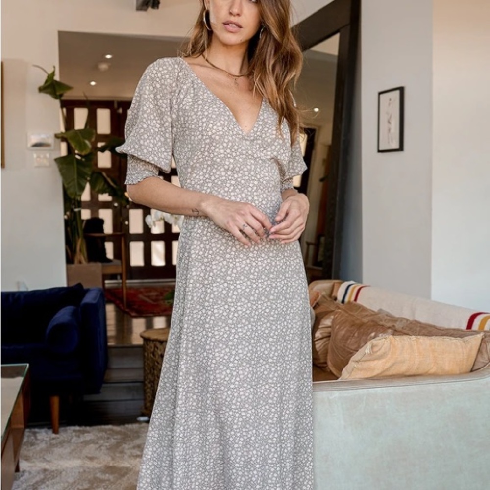 Times With You Lush Lulu’s green midi puff sleeve dress, size XS